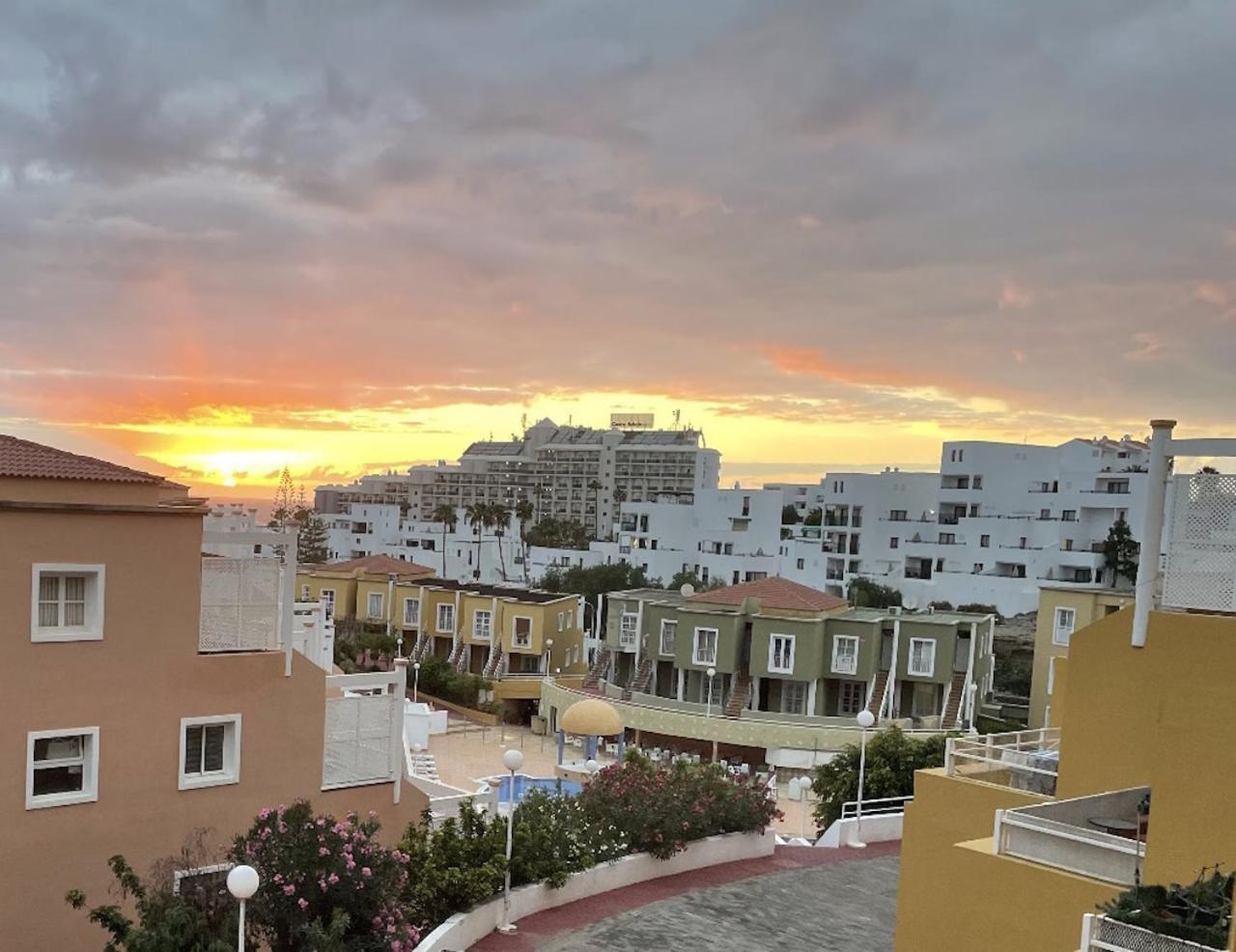 Апартаменты Sunny Dream - Costa Adeje Экстерьер фото