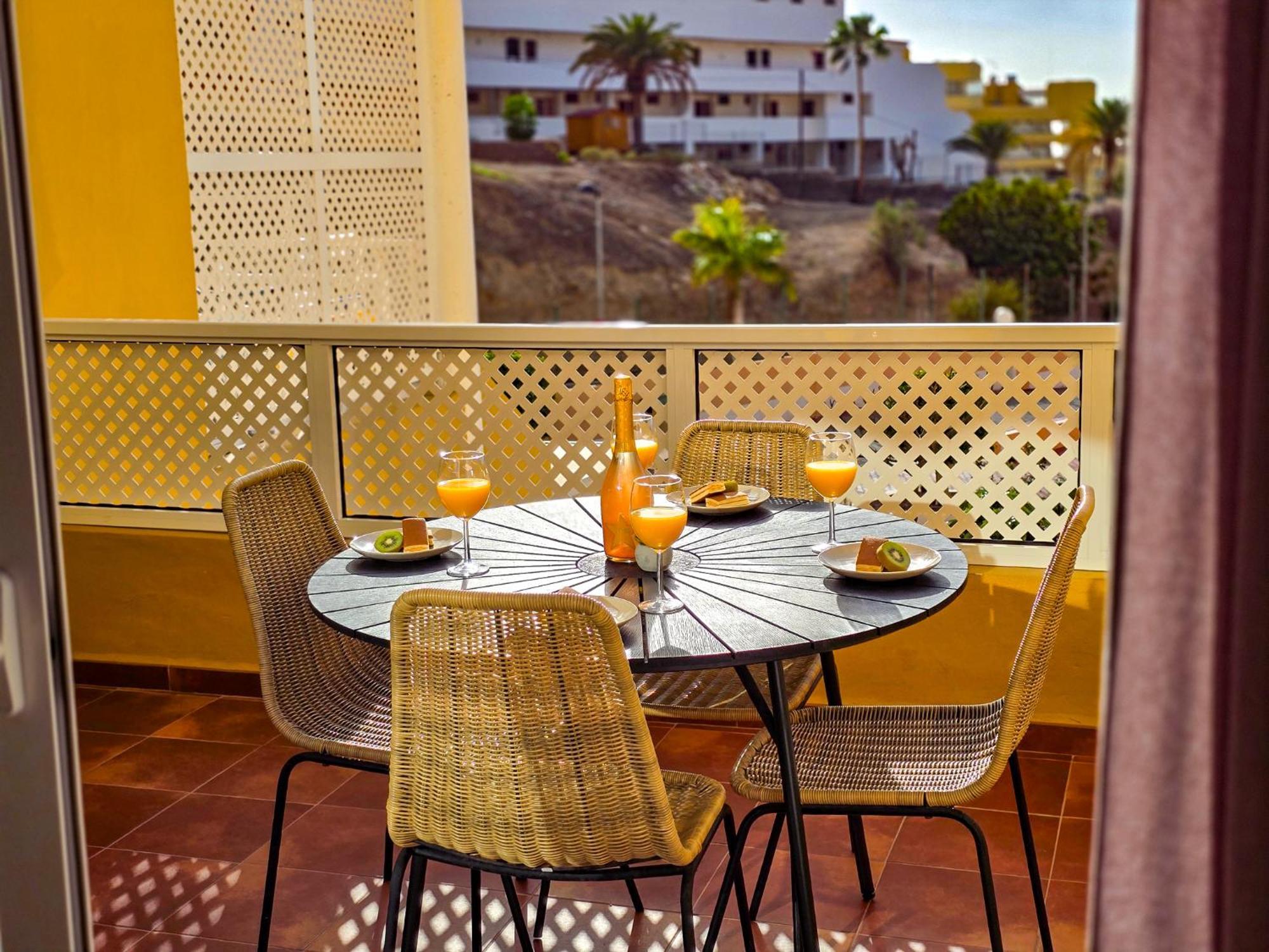 Апартаменты Sunny Dream - Costa Adeje Экстерьер фото